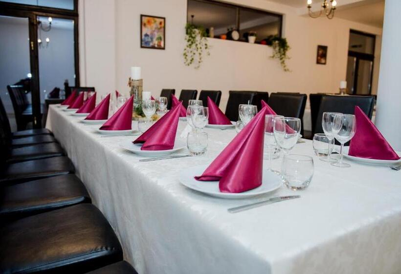 بنسيون Casa Cu Nuc