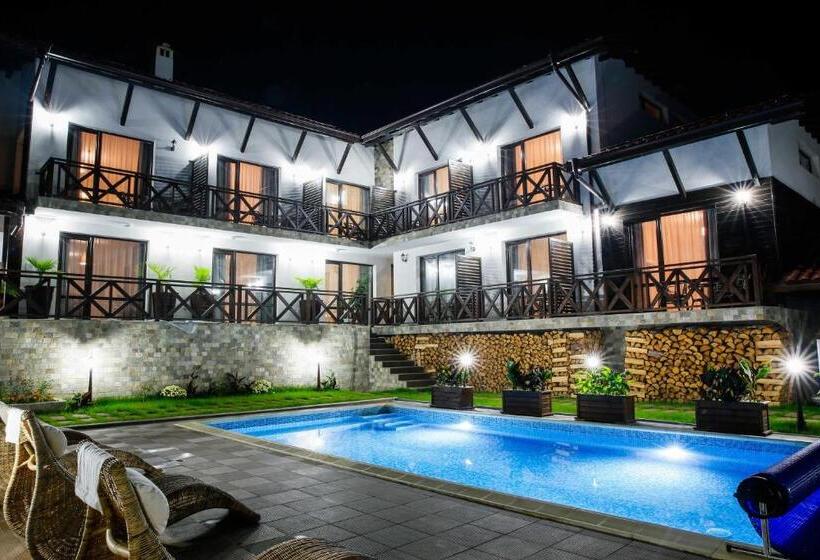 펜션 Einstein House & Spa