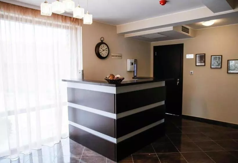 Majatalo Einstein House & Spa