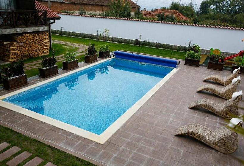 펜션 Einstein House & Spa