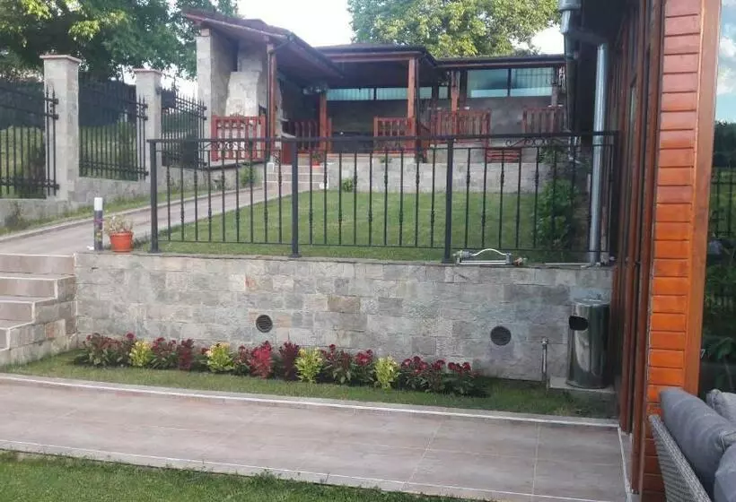 Majatalo Lakata Guest House