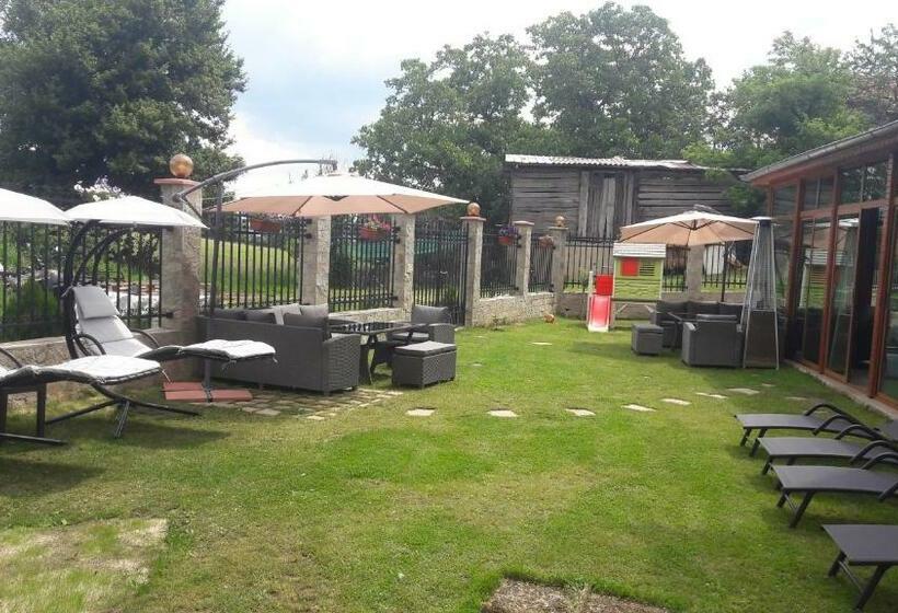 פנסיון Lakata Guest House