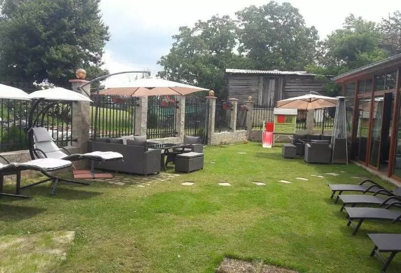 Majatalo Lakata Guest House