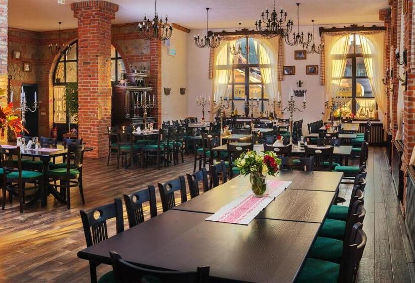 אתר נופש Conacul Maria Theresa