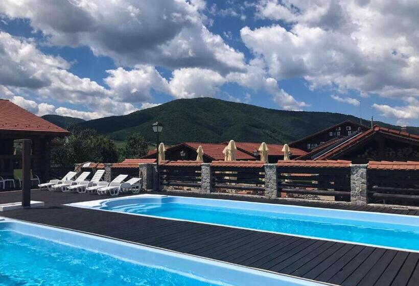 אתר נופש Conacul Maria Theresa