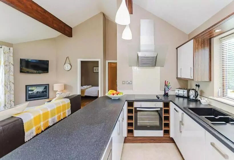 Lomakeskus Oakwood Lodges