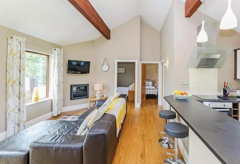 Lomakeskus Oakwood Lodges