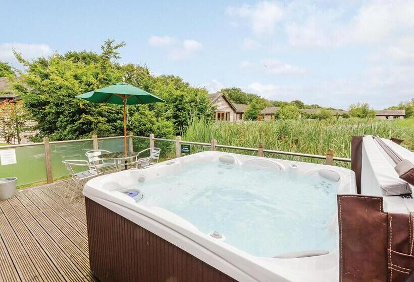 منتجع Oakwood Lodges