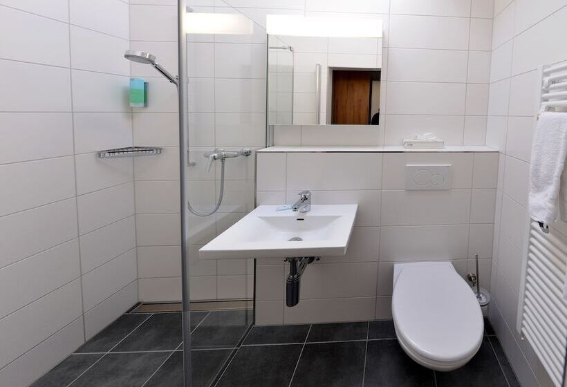 ユースホステル De La Gare