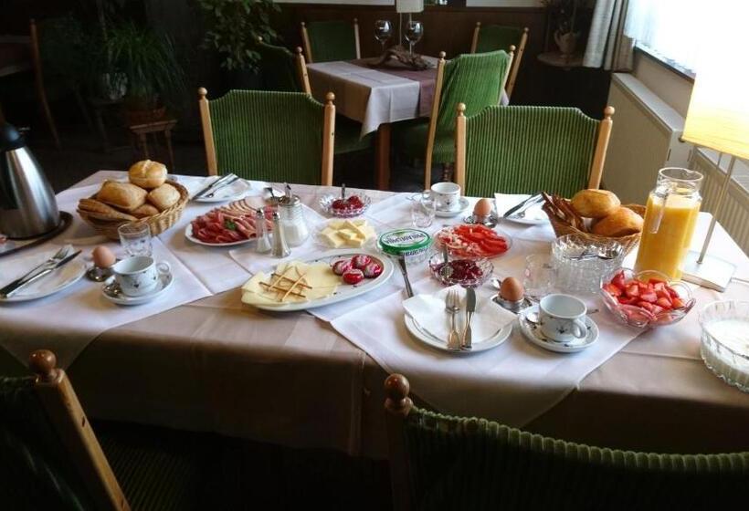 Отель Gasthof Zur Post