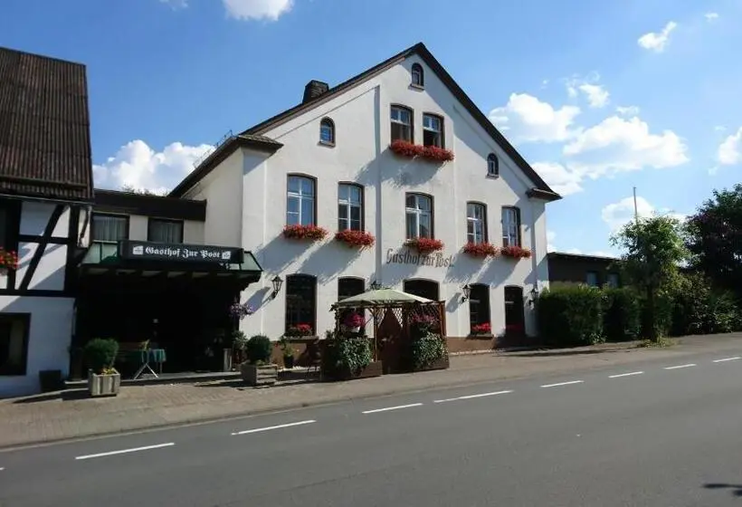ホテル Gasthof Zur Post