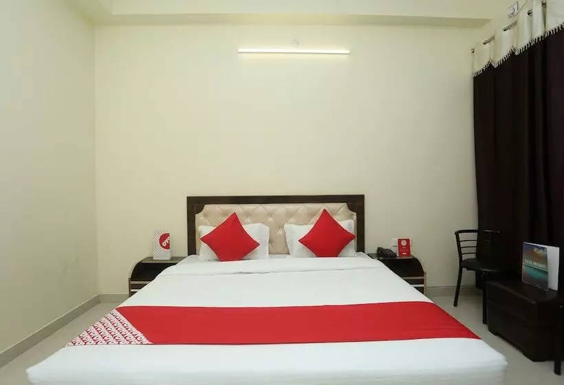 Hotelli Oyo 16995 Sr Blessings