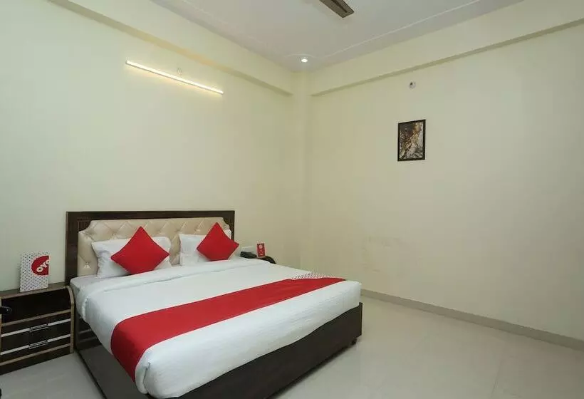 Hotelli Oyo 16995 Sr Blessings