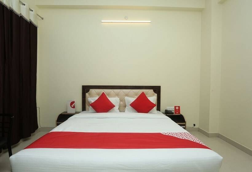 בית מלון כפרי Oyo 16995 Sr Blessings