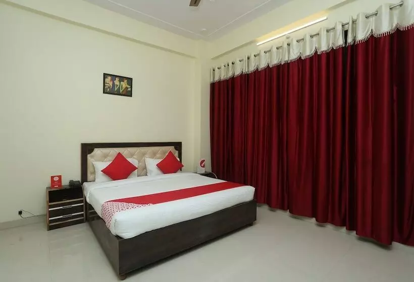 Hotelli Oyo 16995 Sr Blessings