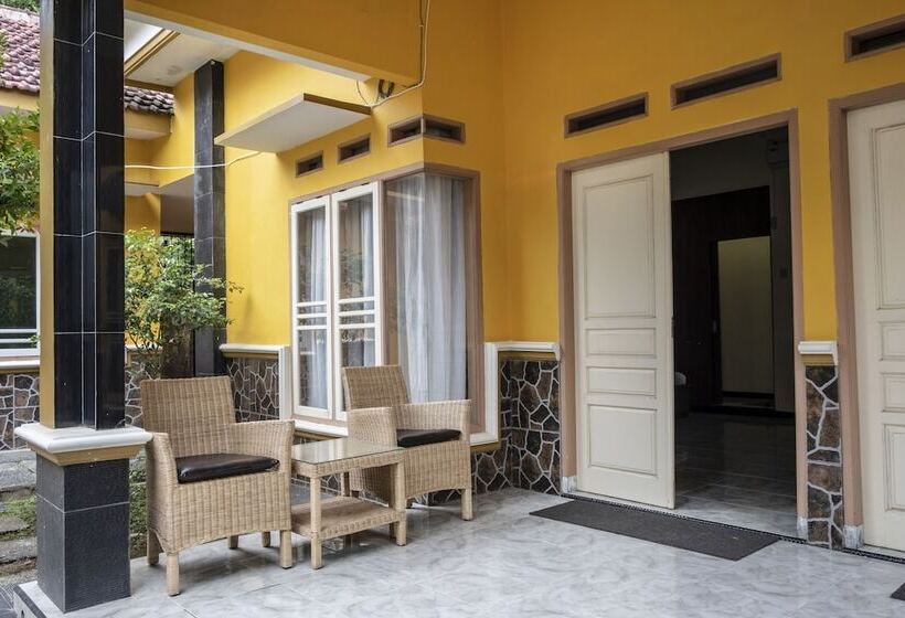 فندق Oyo 3115 Branti Raya Residence