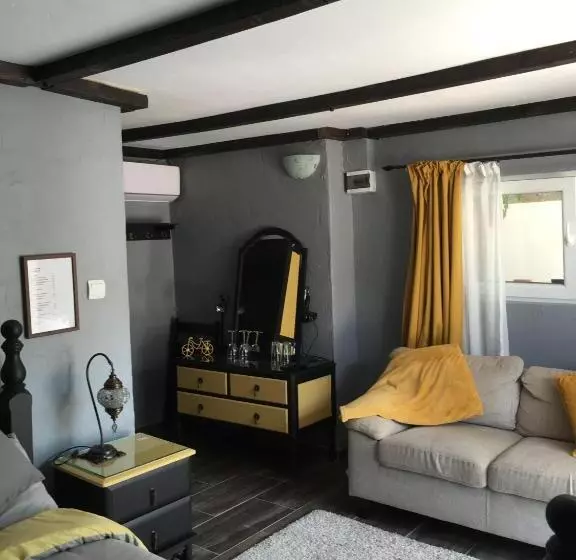 هتل Sunflower Guest House Bulgaria