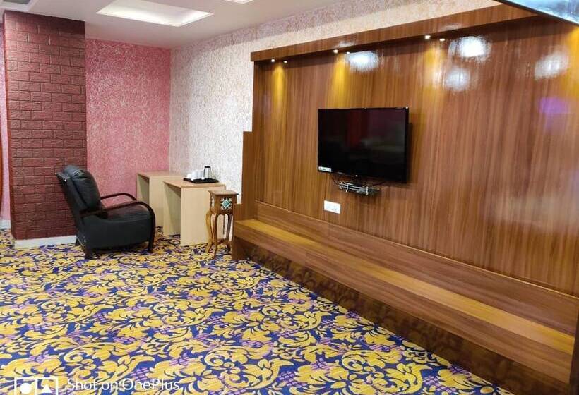 Hotelli Vishnu Empire