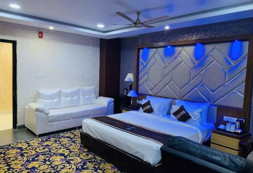 Hotelli Vishnu Empire