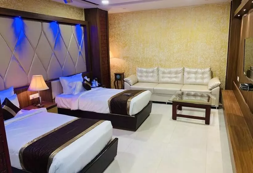 Hotelli Vishnu Empire