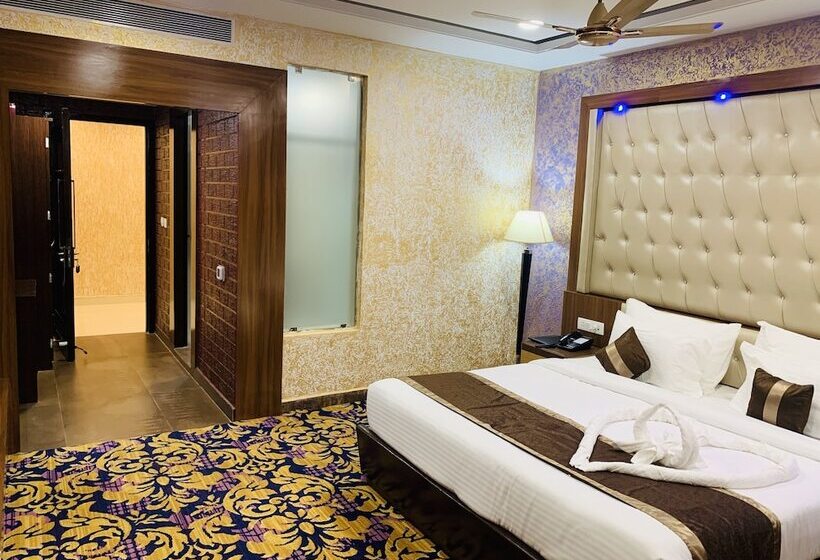 Hotelli Vishnu Empire