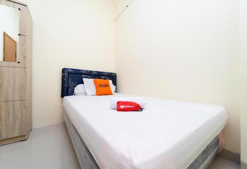 פנסיון Koolkost Syariah @ Green Lake City