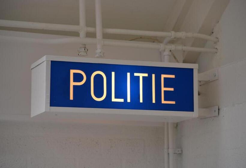 مبيت وإفطار Benb Het Posthuis