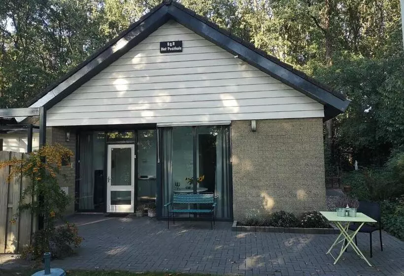 Aamiaismajoitus (B&B) Benb Het Posthuis