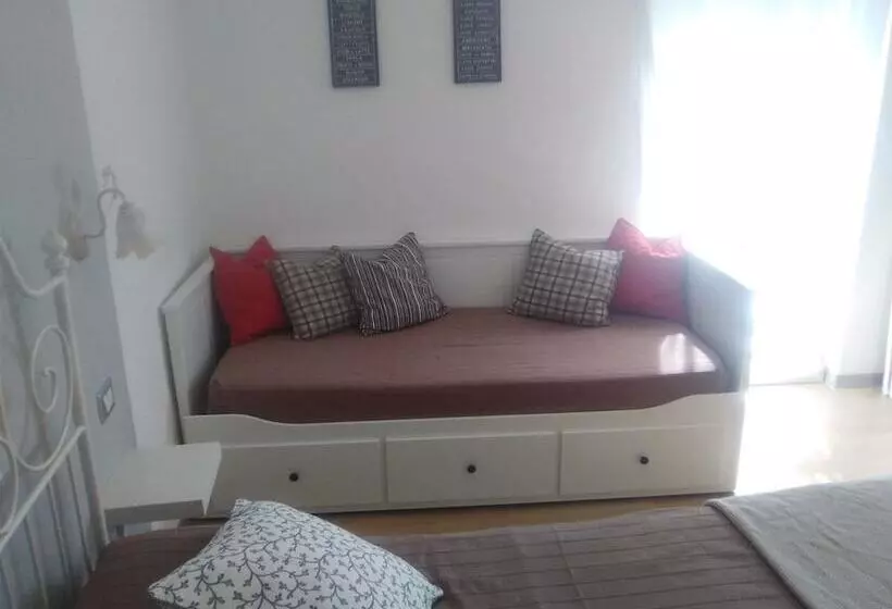 Aamiaismajoitus (B&B) Dolci Mele