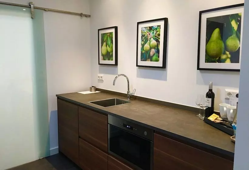 Aamiaismajoitus (B&B) Villa Kelders