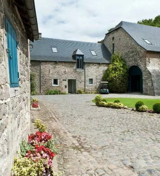 Hotelli Golf & Hôtel De Falnuée