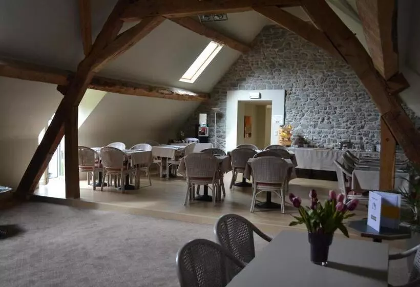 Hotelli Golf & Hôtel De Falnuée