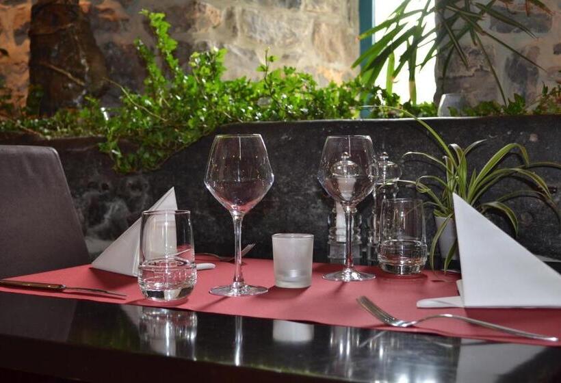 酒店 Golf & Hôtel De Falnuée