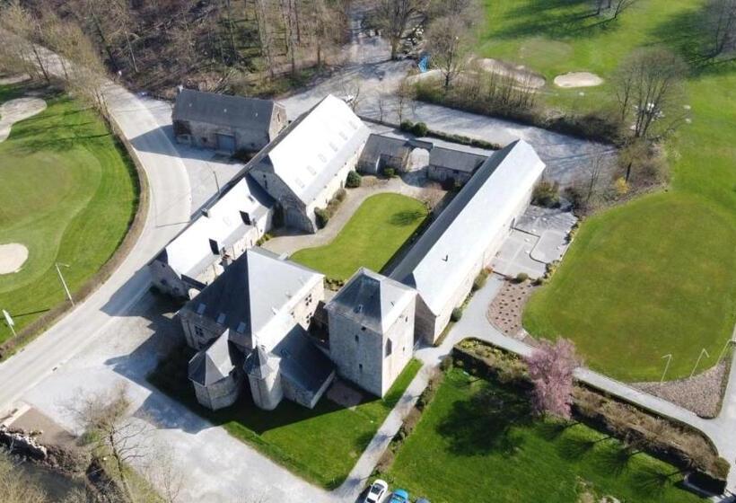 酒店 Golf & Hôtel De Falnuée