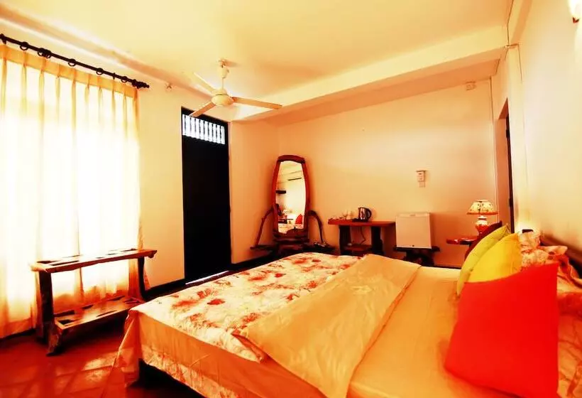 Hotelli Mahaweli Regent