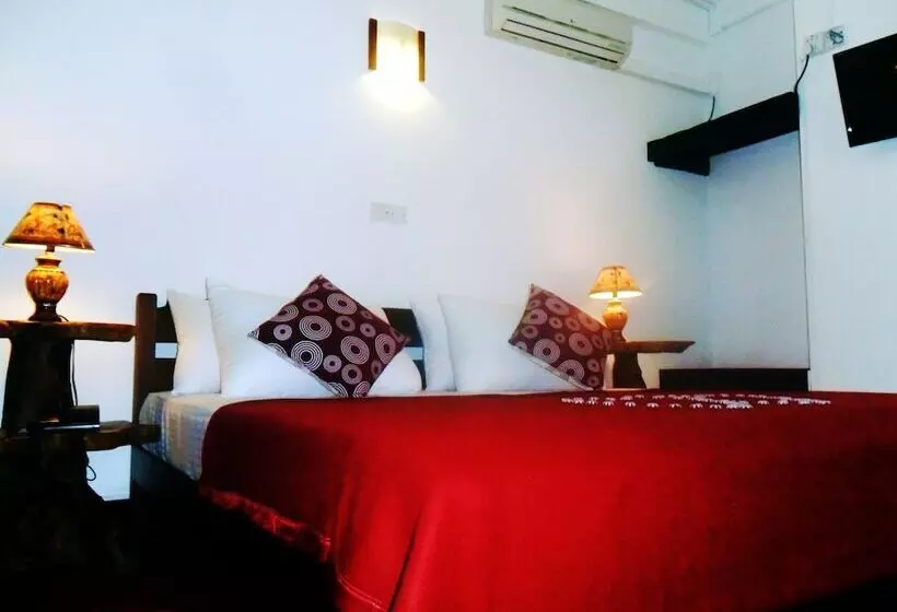 Hotelli Mahaweli Regent