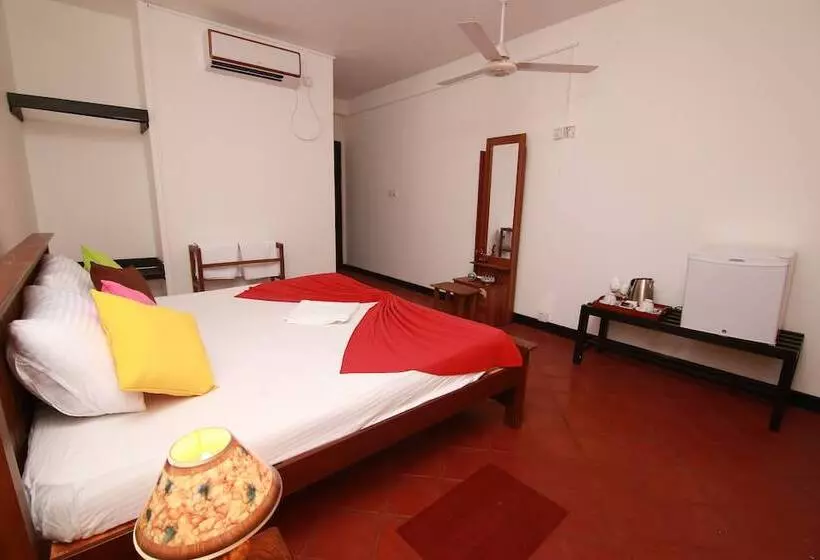 Hotelli Mahaweli Regent