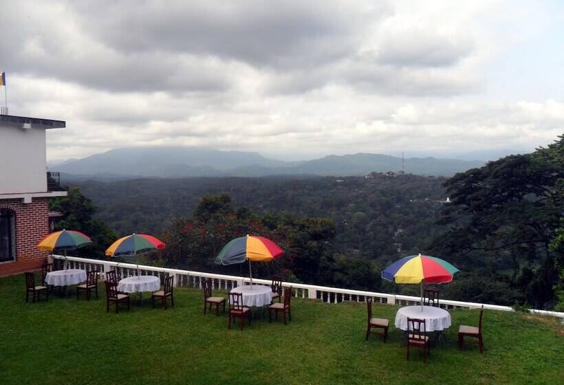 בית מלון כפרי Mahaweli Regent