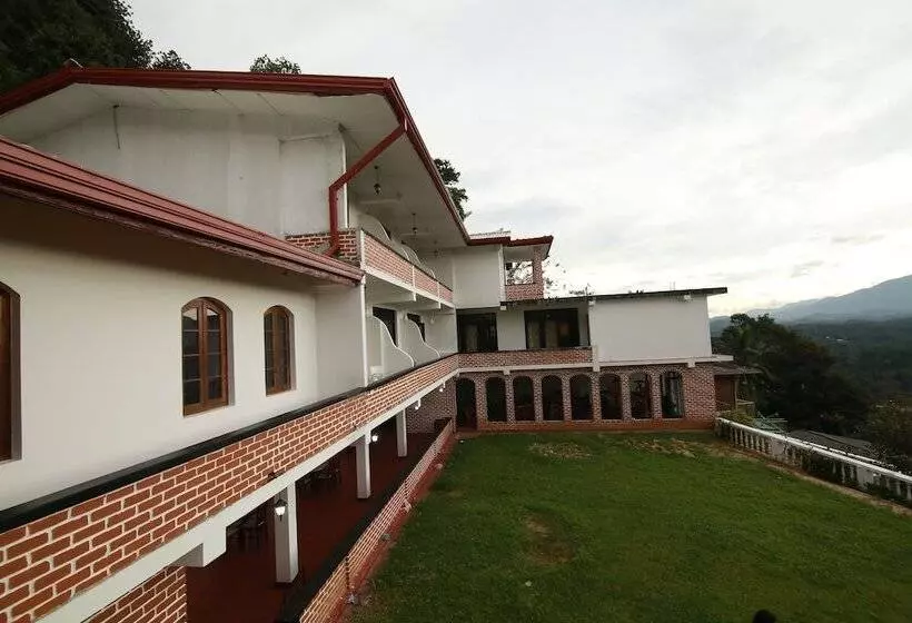 Hotelli Mahaweli Regent