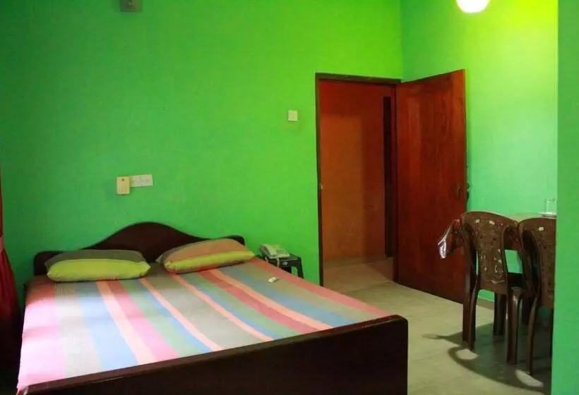 ホテル Wijaya Tourist Inn