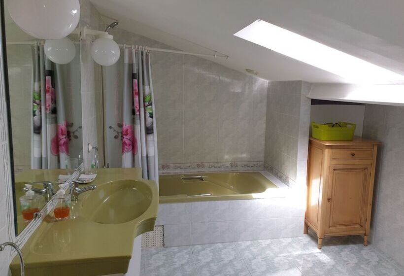 פנסיון House Angeli