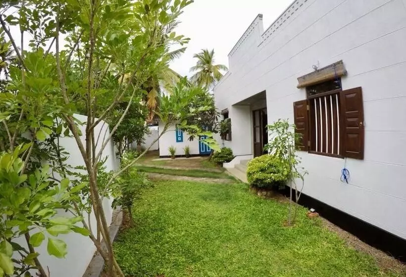 Majatalo Sasen Villas Polhena Beach