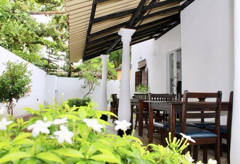 膳宿费 Sasen Villas   Polhena Beach