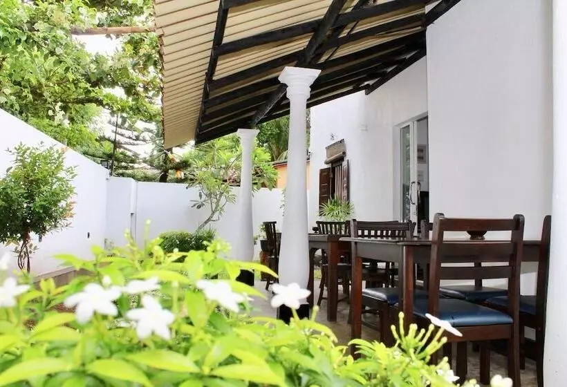 Majatalo Sasen Villas Polhena Beach