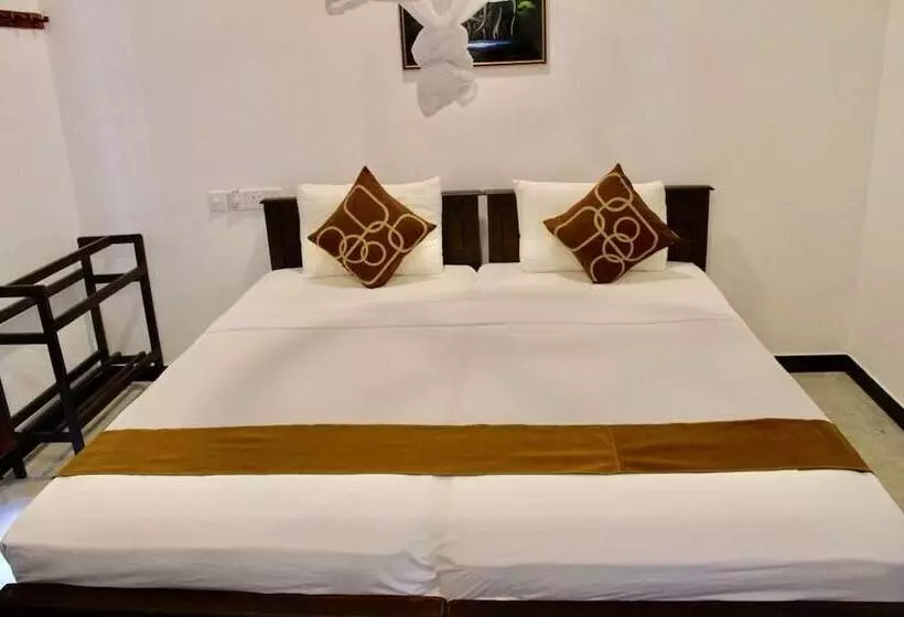 Majatalo Sasen Villas Polhena Beach