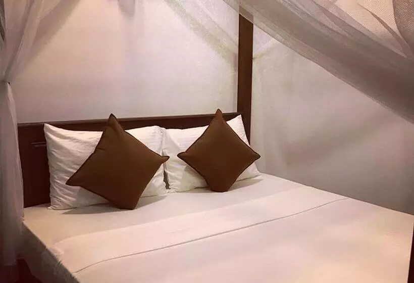Majatalo Sasen Villas Polhena Beach