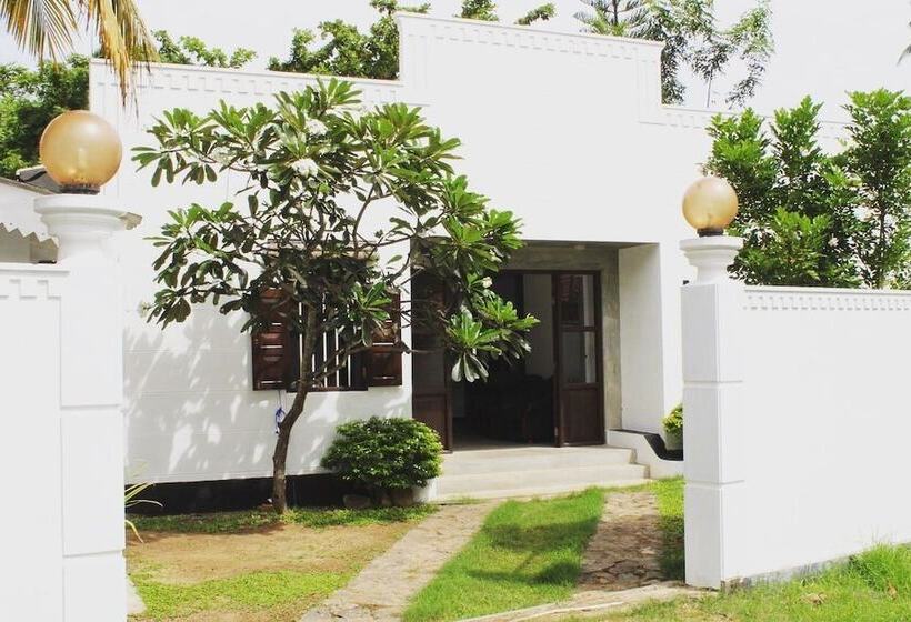 膳宿费 Sasen Villas   Polhena Beach