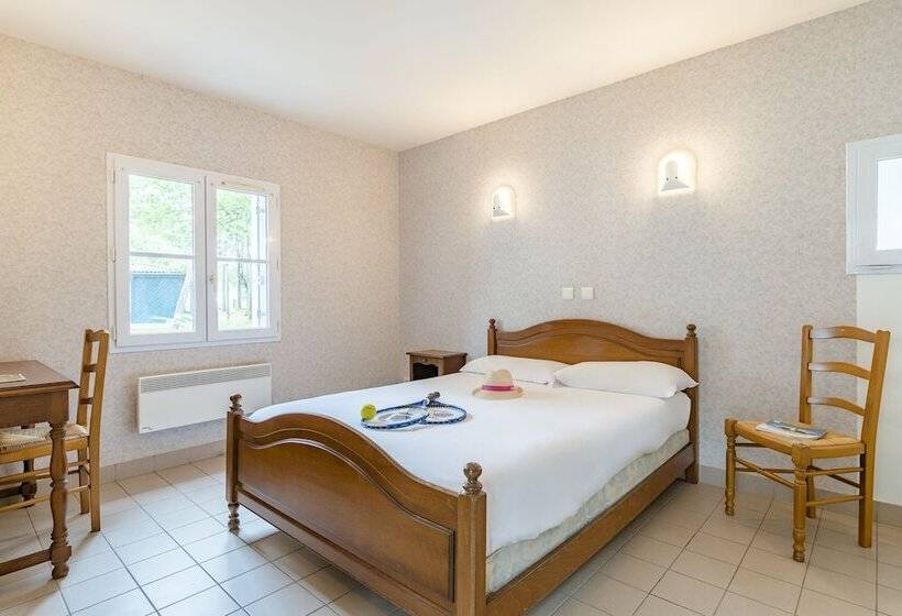 Курорт Azureva Longeville Sur Mer