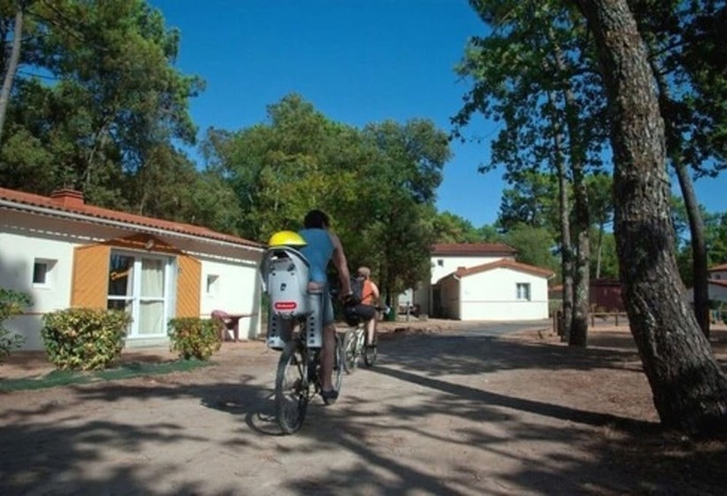 Курорт Azureva Longeville Sur Mer