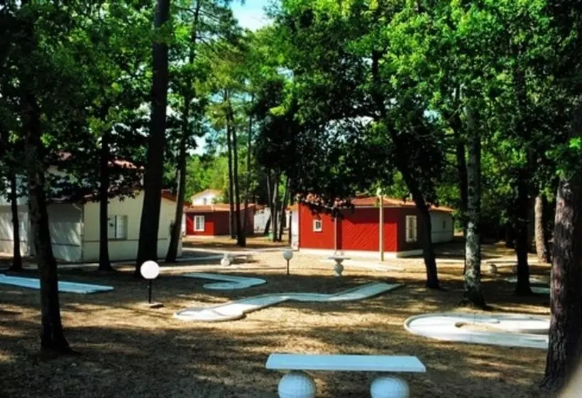 Lomakeskus Azureva Longeville Sur Mer